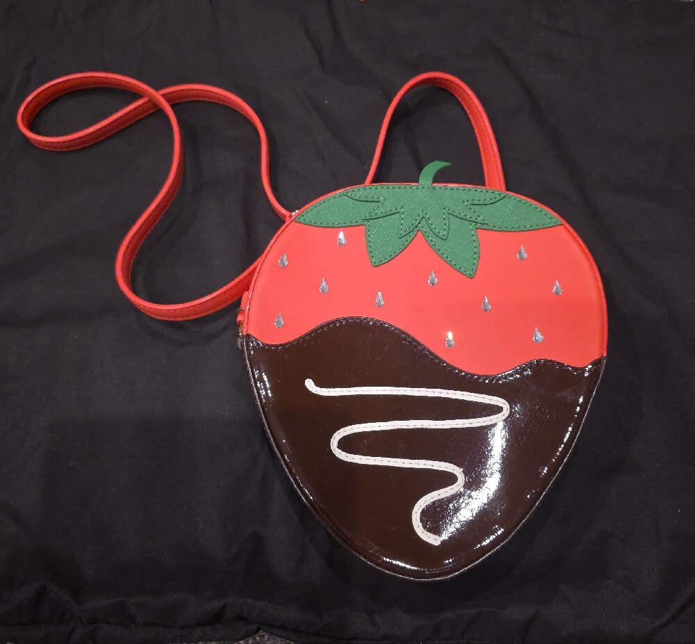 kate spade Red Strawberry Chocolate Crossbody Bag Great Condition - Picture 2 of 11